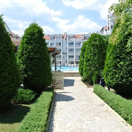 Апартамент Bravo 5 Слънчев бряг