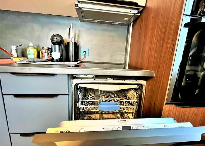 Апартамент Bravo 5 *