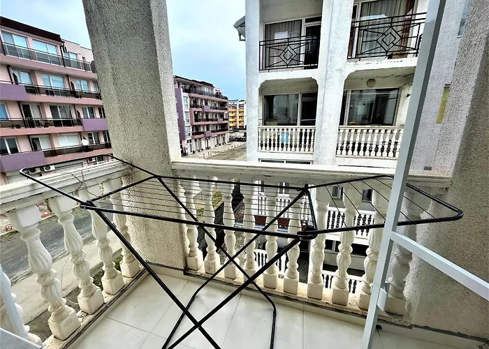 Апартамент Bravo 5 Слънчев бряг