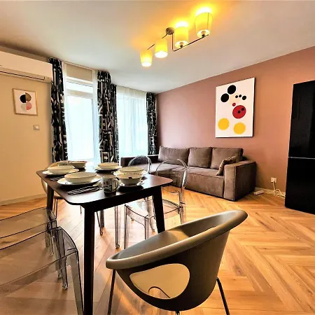 Bravo 5 阳光海滩