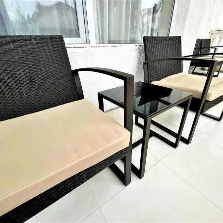 Bravo 5 Apartman Napospart