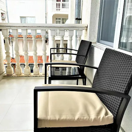 Apartman Bravo 5 *
